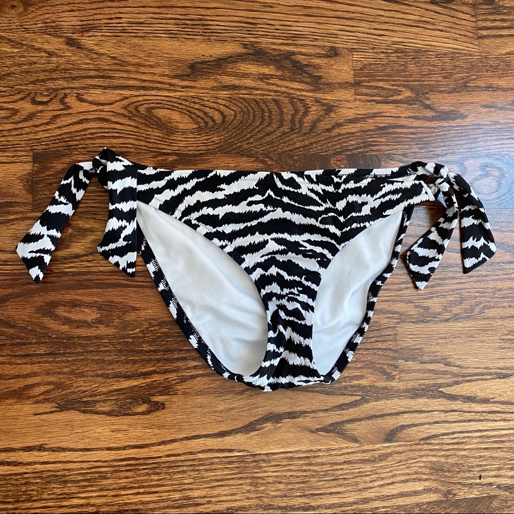 Victoria’s Secret Zebra Bottom